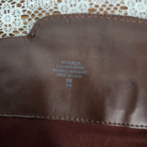 GUESS Tereza Wedge Heeled Leather Boot - Picture 15 of 16